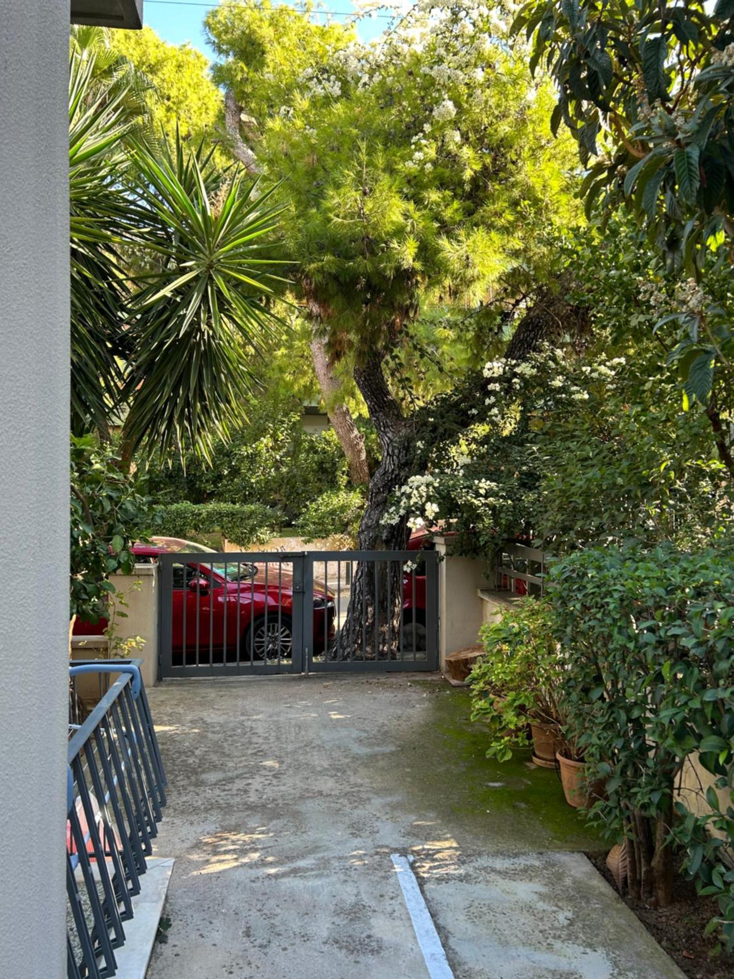 Small Gem Studio Athens, Next To Metro Nomismatokopeio Bagian luar foto